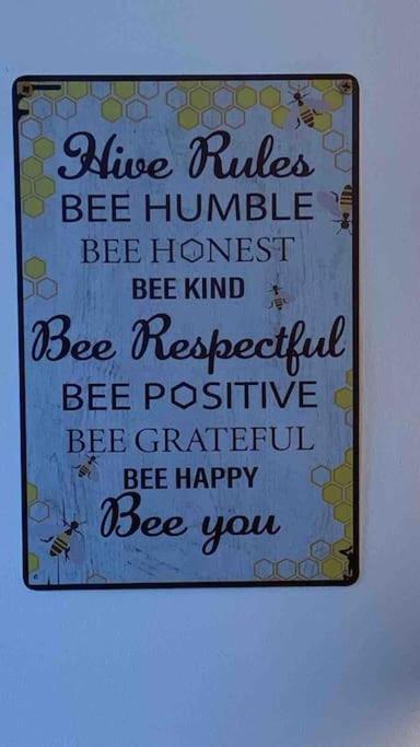 Bumblebee Cottage Donegal Town Exteriör bild